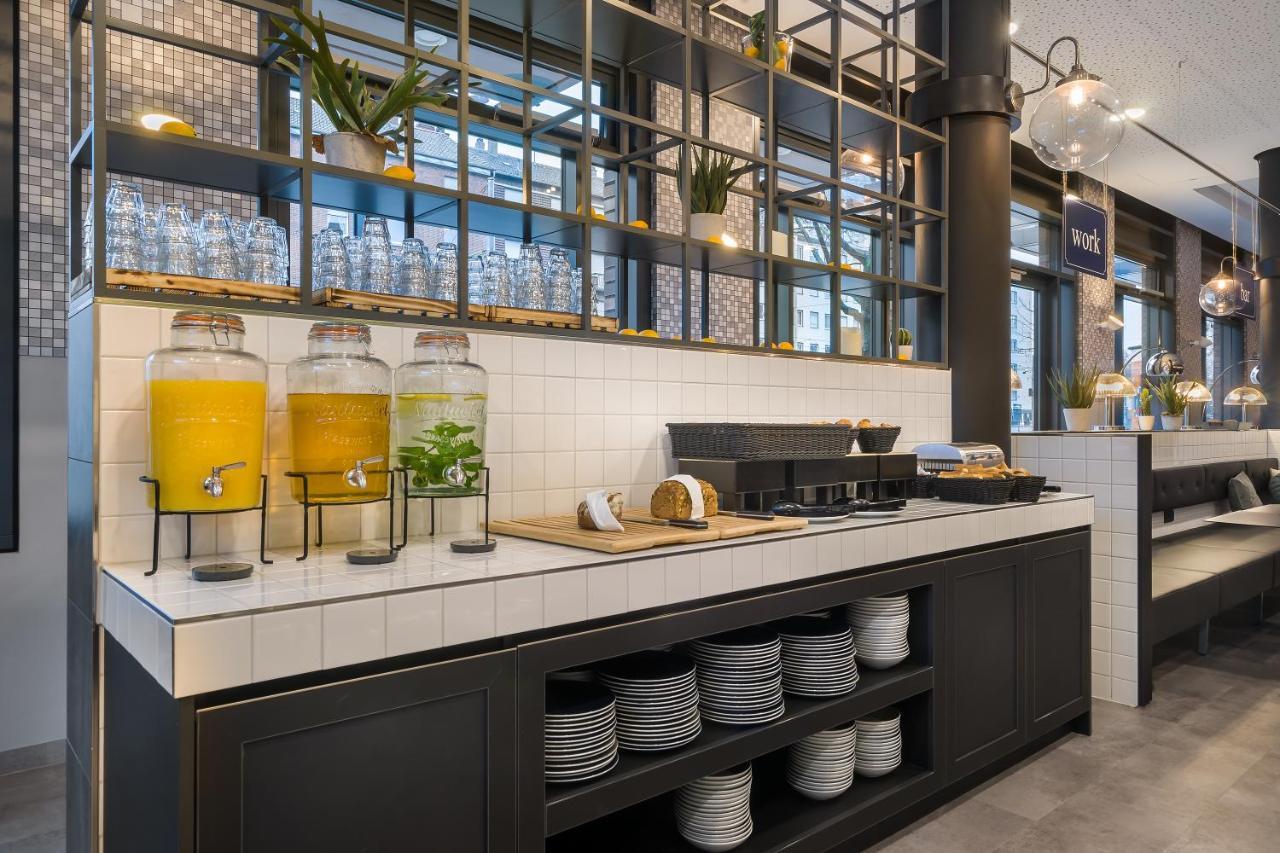 - The Niu, Square By Ihg Hotel