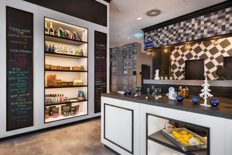 - The Niu, Square By Ihg