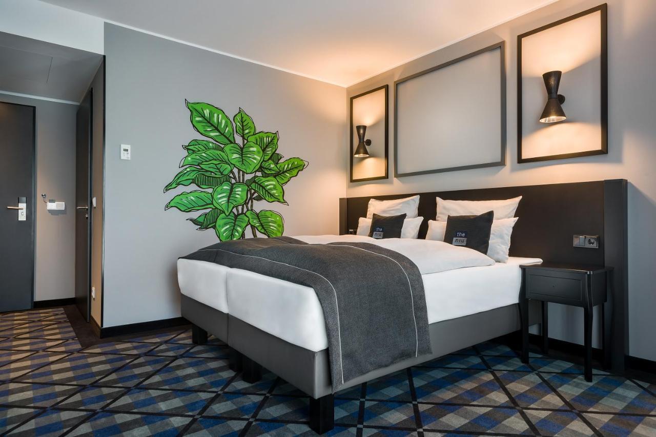 - The Niu, Square By Ihg 3* MHG